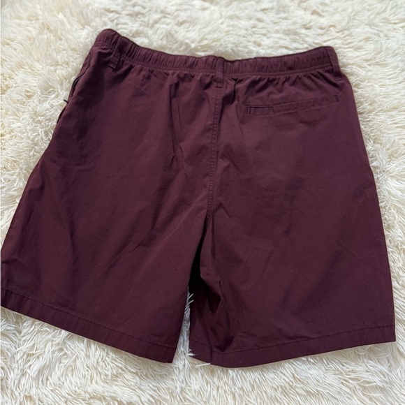 Old Navy Red Cargo Shorts with Brown Accents - Picture 3 of 6
